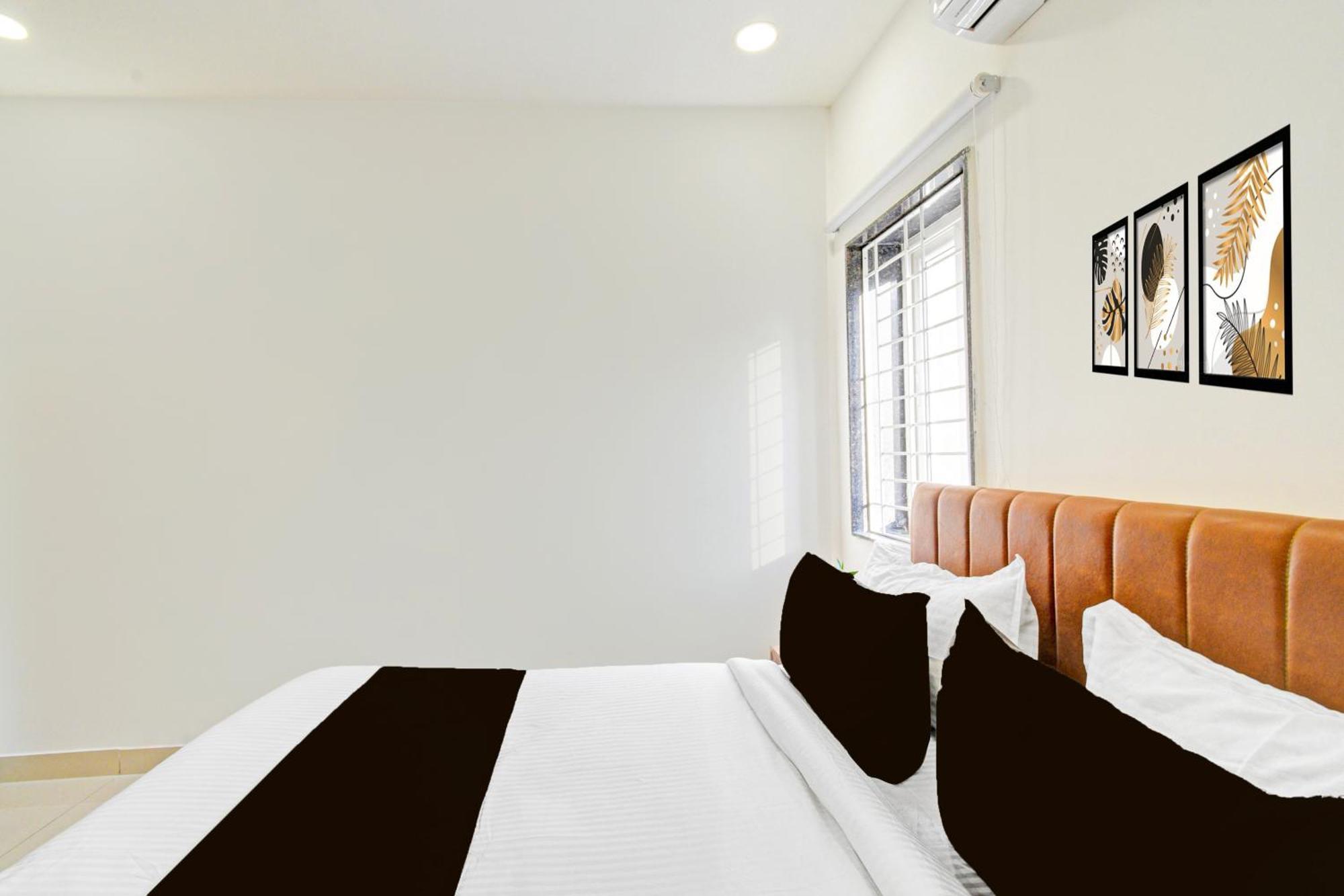 Super Townhouse Oak Suchitra Kompally Road Formerly Sun Moon Hotels Trimulgherry Exteriör bild
